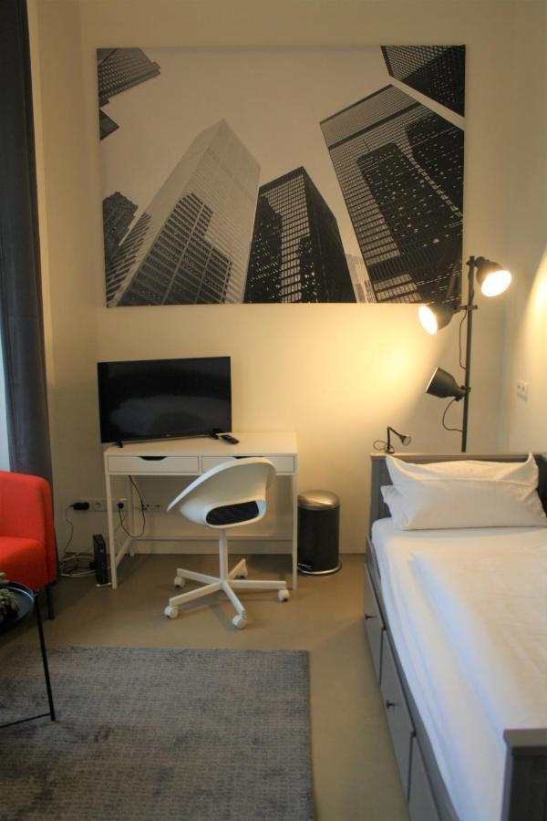 Apartment 2 / Ein - Zweipersonen Mannheim Exterior photo
